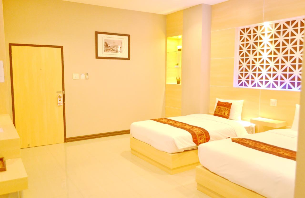 Thatluangview Hotel Vientiane Exterior photo